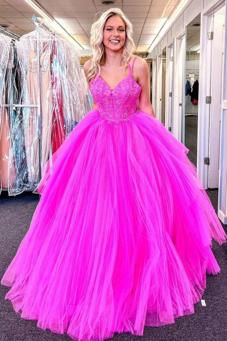Vestido de fiesta de encaje con escote en V y espalda con cordones